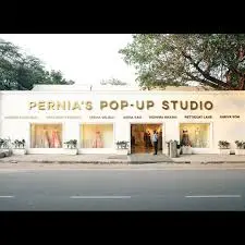 Pernia’s Pop-Up Studio